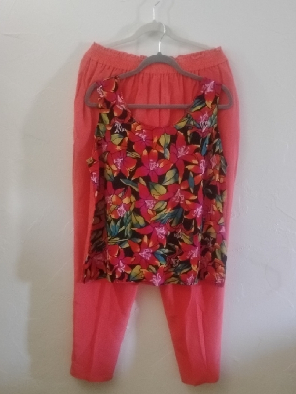 Diane Gilman Pink Coral Multicolor Silk Top Sequin Trim & Pants Vintage Set L